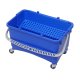 Drypspand bl� med dryprist & hjul, 28 liter