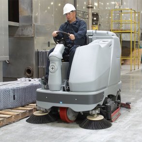 Nilfisk BR 1300 S Ride-On Gulvvasker